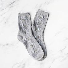 Load image into Gallery viewer, Women's Vintage Rose & Heart Casual Socks