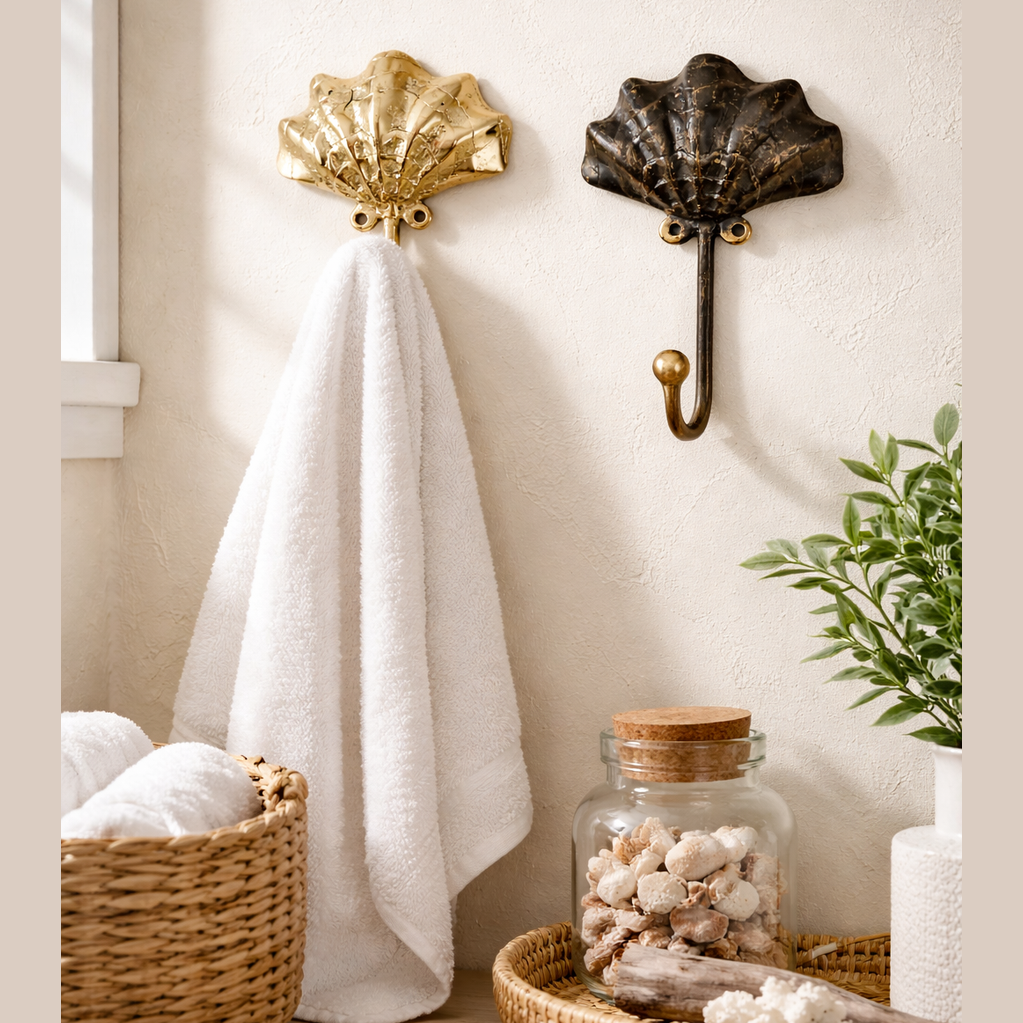 Brass Shell Wall Hook – Antique Coastal Bathroom Towel & Robe Hanger
