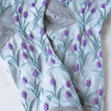 Load image into Gallery viewer, Vintage Tulip Casual Socks