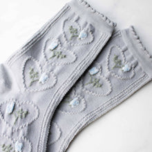 Load image into Gallery viewer, Women's Vintage Rose & Heart Casual Socks
