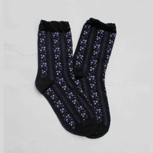 Load image into Gallery viewer, Vintage Floral Vine Crew Socks