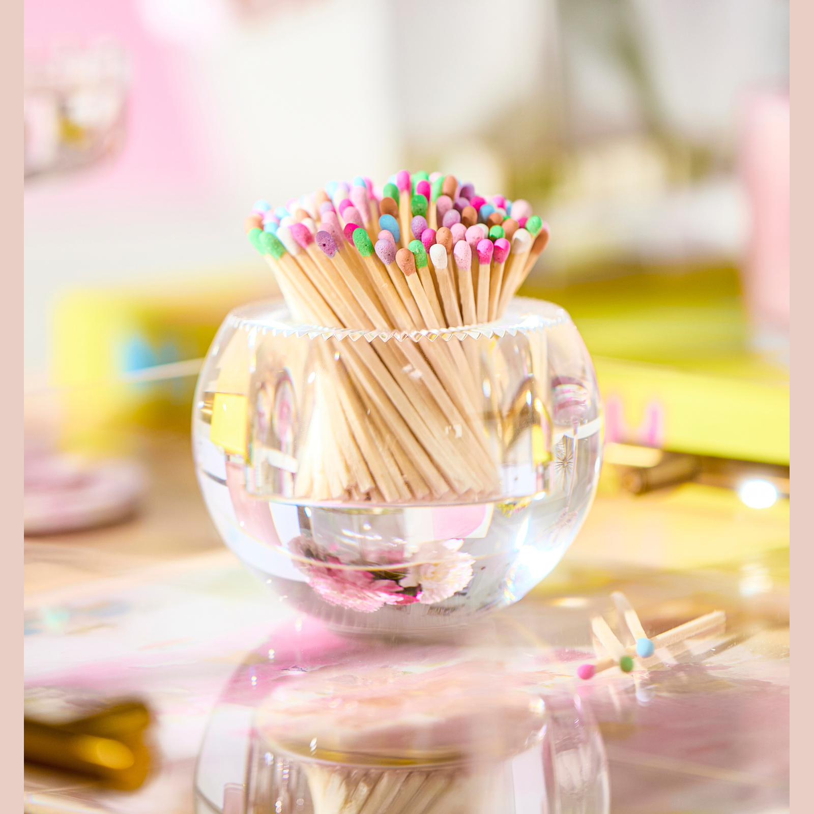 Round Match Striker - Confetti Matches