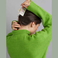 Load image into Gallery viewer, Eco Beyond the Tulip Hair Claw Clip