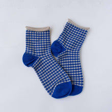 Load image into Gallery viewer, Picnic Mid Crew Socks