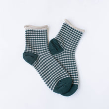 Load image into Gallery viewer, Picnic Mid Crew Socks