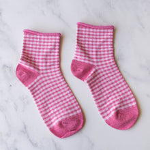 Load image into Gallery viewer, Picnic Mid Crew Socks