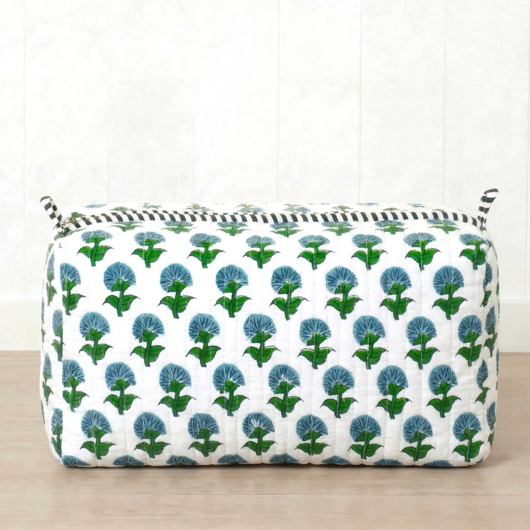 Hydrangea Cosmetic Pouches-Green