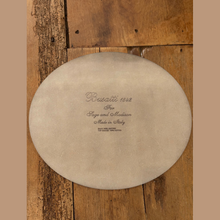 Load image into Gallery viewer, Busatti Oval Placemat - Green Toile