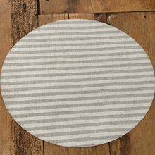 Load image into Gallery viewer, Busatti Oval Placemat - Green Stripe