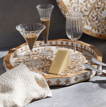 Load image into Gallery viewer, Be Home - Tulipa Blossom Glass