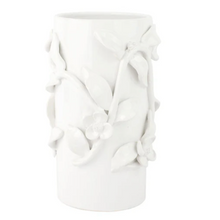Load image into Gallery viewer, Vietri - Bougainvillea Garden White Medium Cachepot