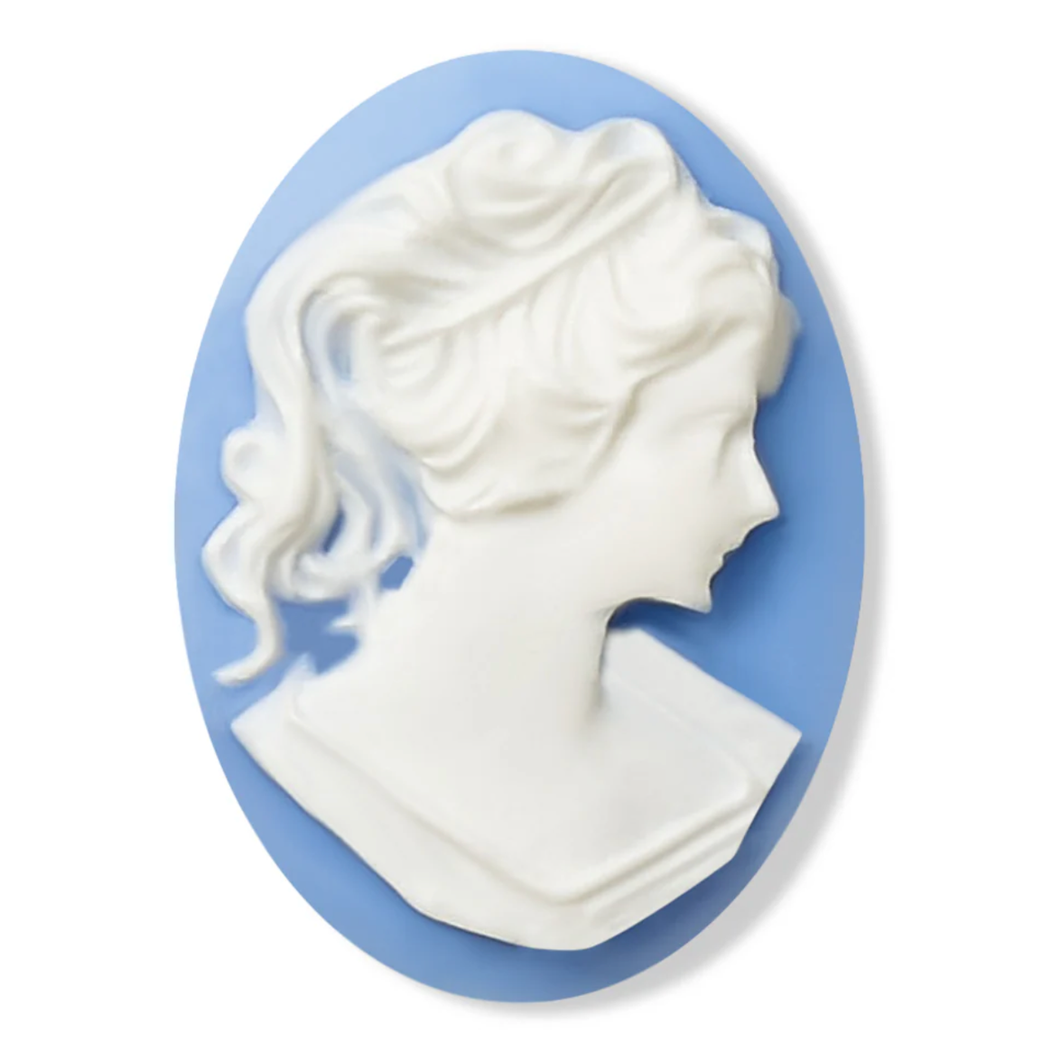 Classic Cameo Pendant Necklace