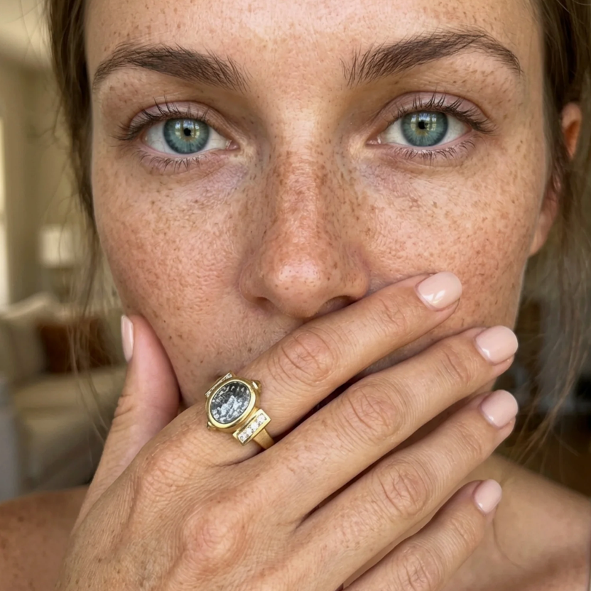 Gold Leon Ring