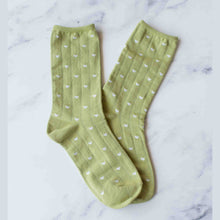 Load image into Gallery viewer, Women's Heart Crew Socks