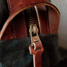 Load image into Gallery viewer, Dopp Kit - Forest