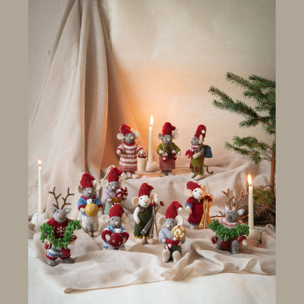 Small Grey Boy Mouse w/Chrismas Bauble
