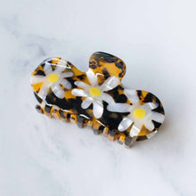 Load image into Gallery viewer, Eco Daisy Flower Curved Hair Claw Clip