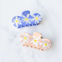 Load image into Gallery viewer, Eco Daisy Flower Curved Hair Claw Clip