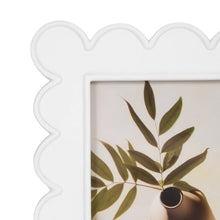 Load image into Gallery viewer, Photo Frame - Resin with Decorative Scalloped Edge