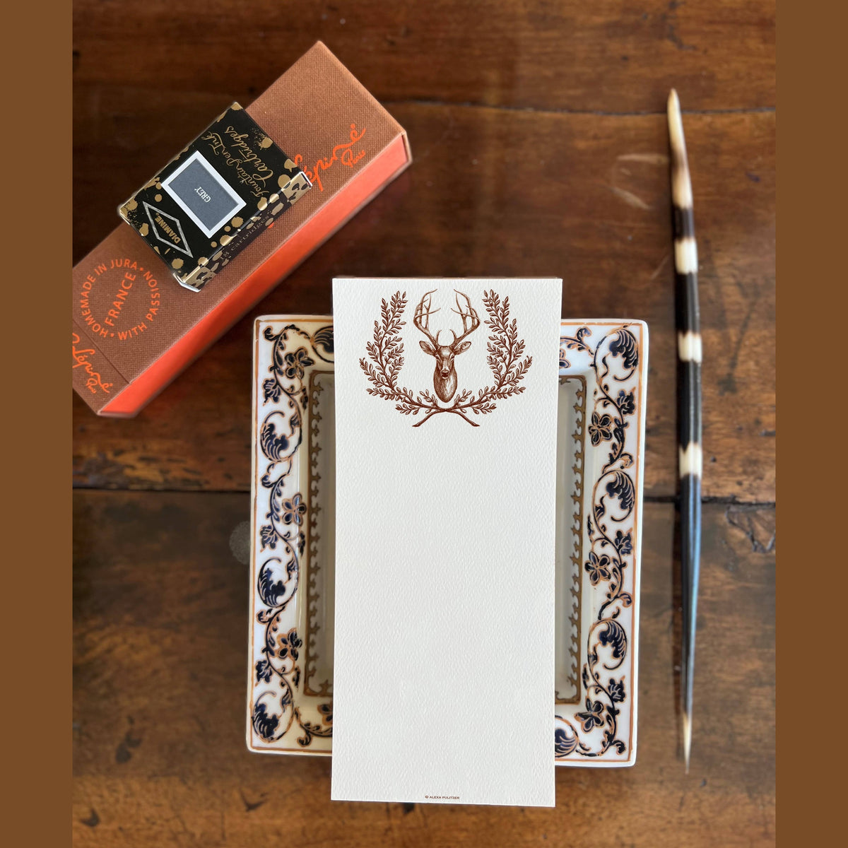 Doe Wreath Long Pad