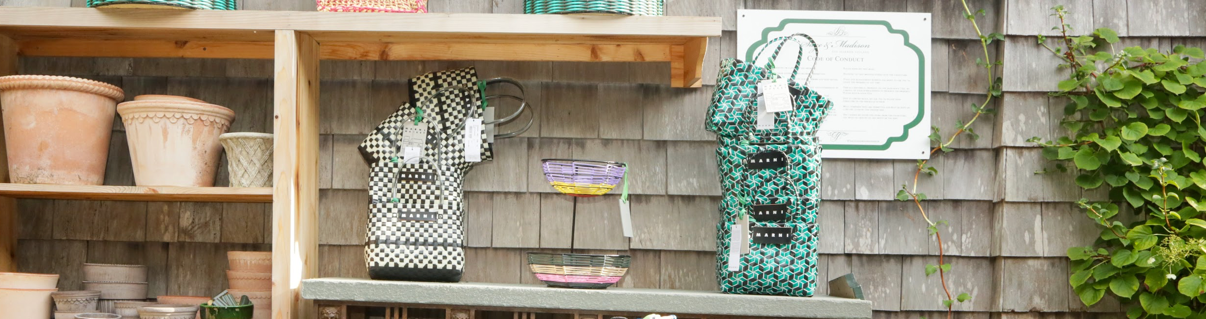 Handbags & Clutches