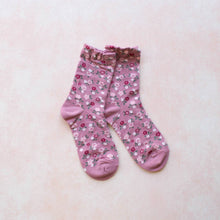 Load image into Gallery viewer, Garden Flower Socks
