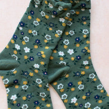Load image into Gallery viewer, Garden Flower Socks

