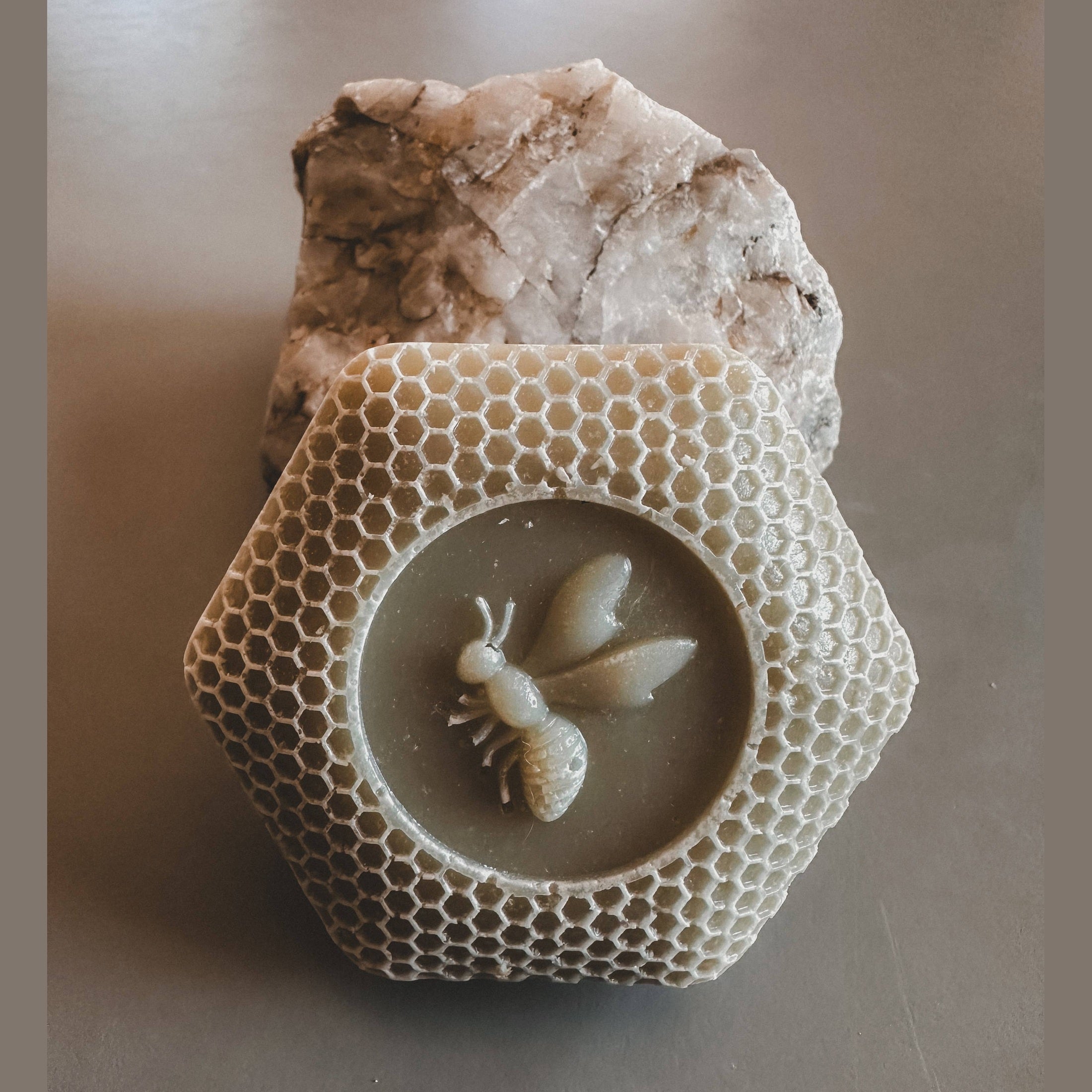 Wild Honey Soap N° 11