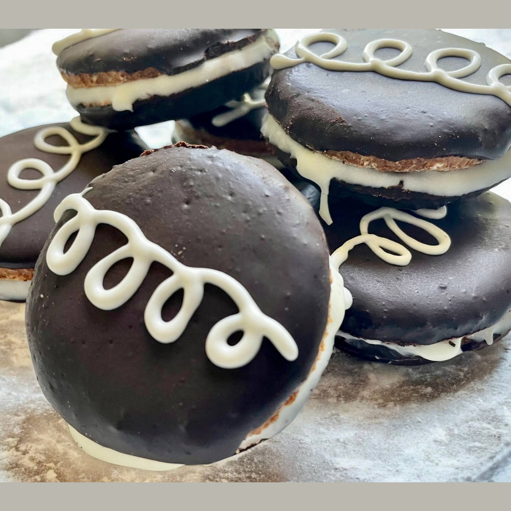 Woofie Pie Sandwich dog treats