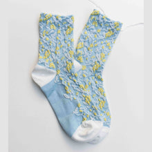 Load image into Gallery viewer, Floral Textured Socks
