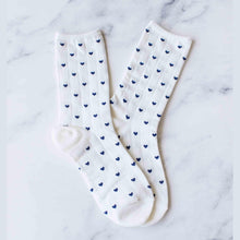 Load image into Gallery viewer, Women's Heart Crew Socks
