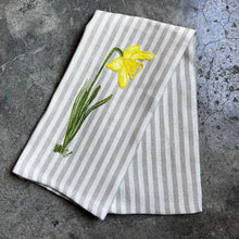 Load image into Gallery viewer, Busatti Daffodil Kitchen Towel
