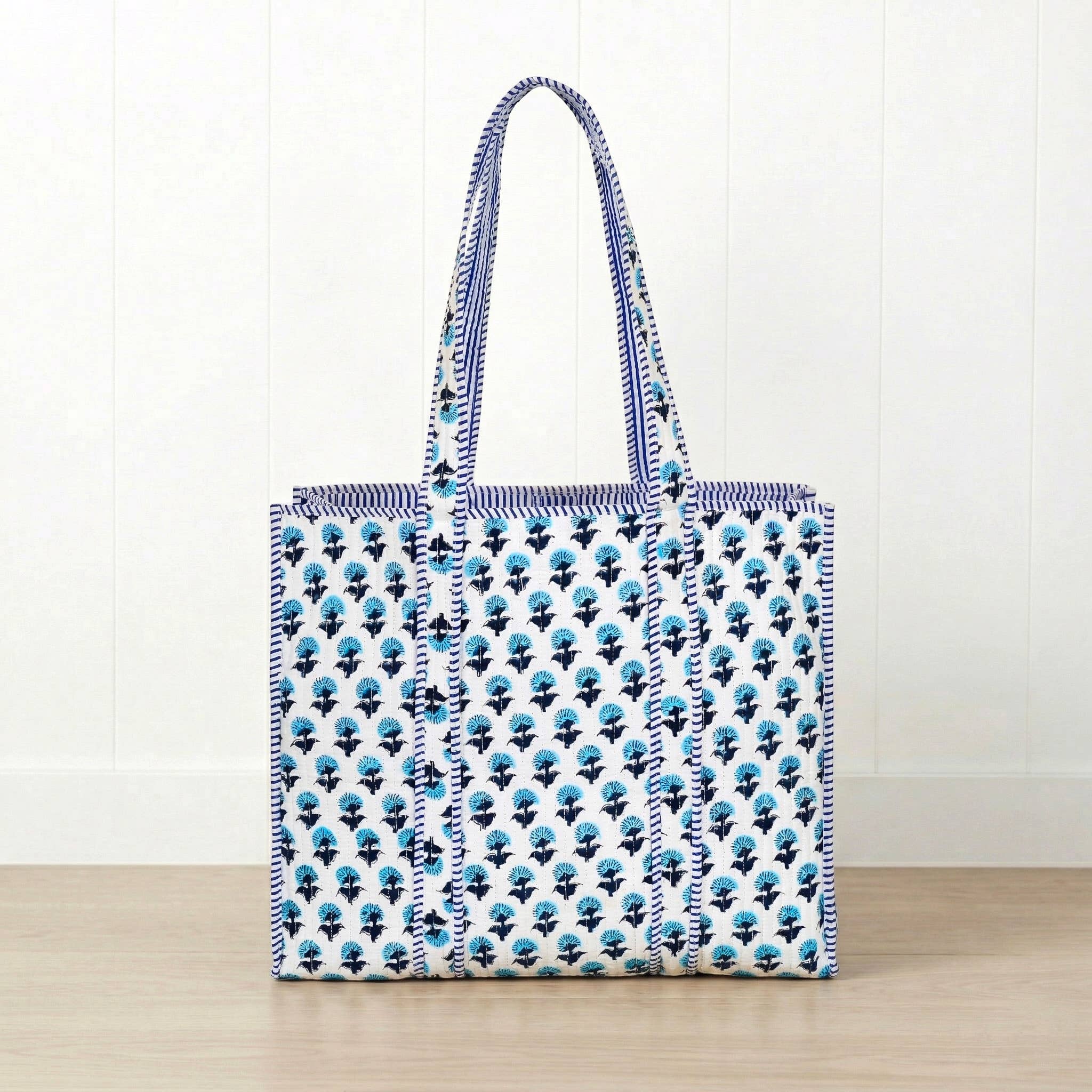 Hydrangea Quilted Tote Bag-Blue