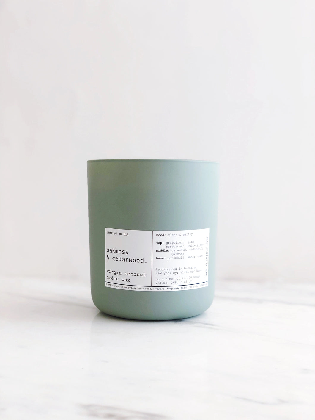 Alibi 13 oz. Candle - Oakmoss and Cedarwood