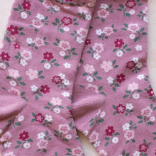 Load image into Gallery viewer, Garden Flower Socks
