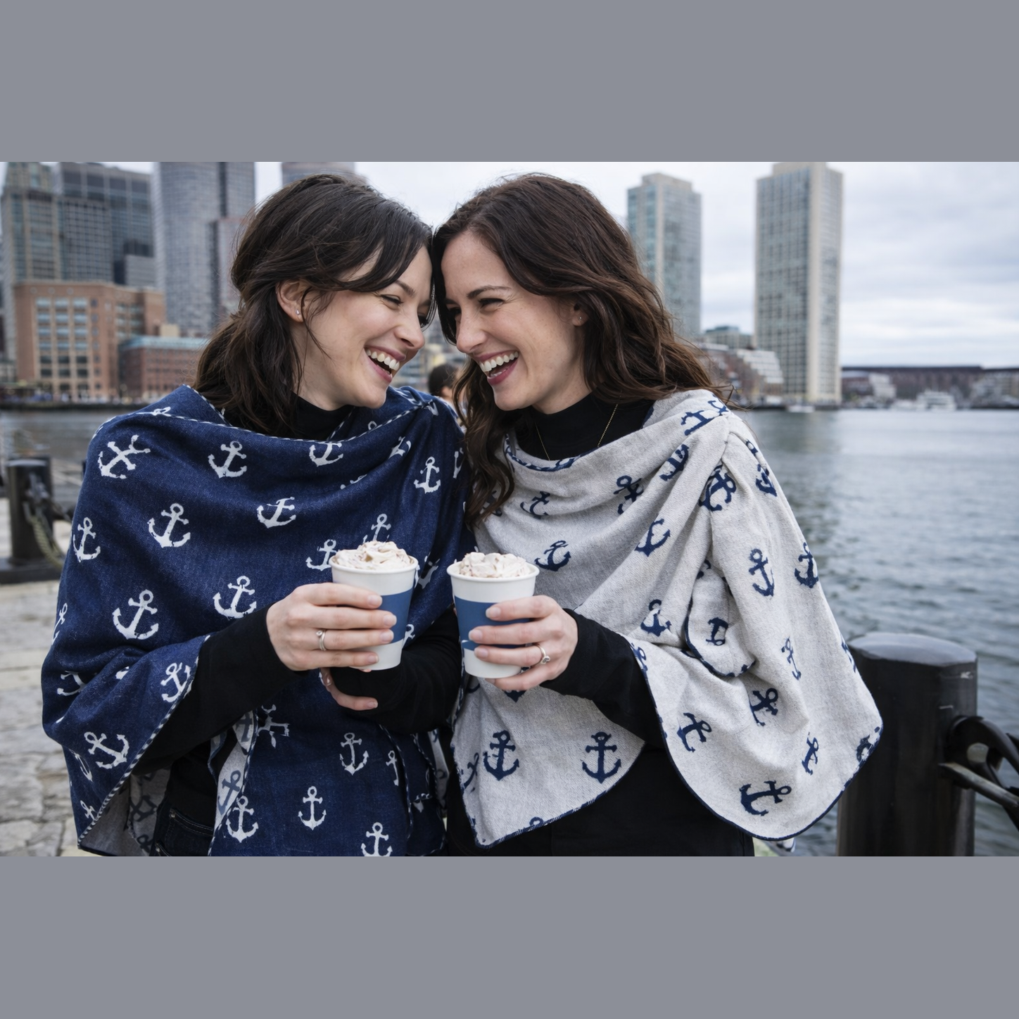 Navy / White Reversible Anchor Loop Wrap