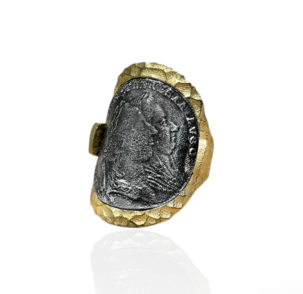 TAT 2 Design Gold Maria Teresa Curved Coin Ring