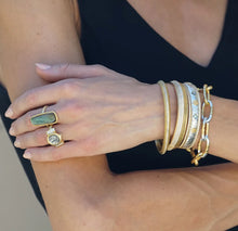 Load image into Gallery viewer, TAT 2 Design Gold Laborite Bora Ring
