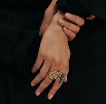Load image into Gallery viewer, TAT 2 Design Gold Laborite Bora Ring
