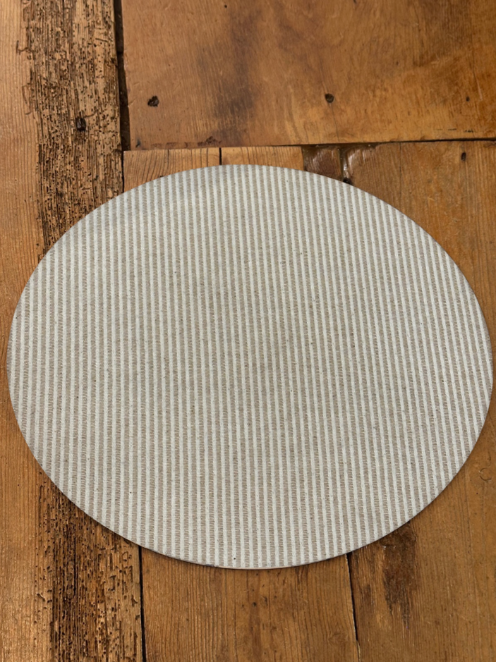Busatti Oval Placemat - Brown Stripe