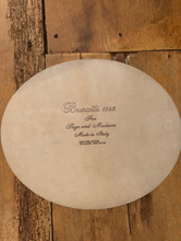 Load image into Gallery viewer, Busatti Oval Placemat - Brown Stripe
