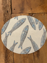 Load image into Gallery viewer, Busatti Oval Placemat - Sardine
