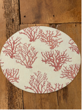 Load image into Gallery viewer, Busatti Oval Placemat - Coral
