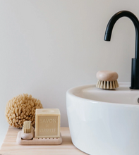 Load image into Gallery viewer, Be Home - Andree Jardin Coffret TRADITION beech AJ x FAC (Beech Soap Dish, Nail Brush &amp; 300g Vegetal Soap Boxed Set)
