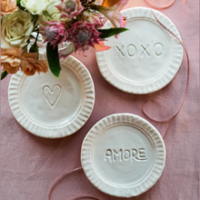 Load image into Gallery viewer, Vietri  - Pietra Serena Heart Dish
