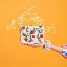 Load image into Gallery viewer, Deepa Gurnani - Delight Clutch
