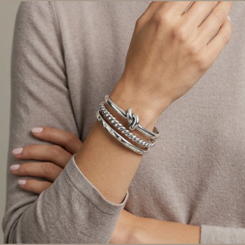 Vintage Silver Noa Knot Bangle