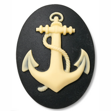 Load image into Gallery viewer, Grande Cameo Post Earrings
