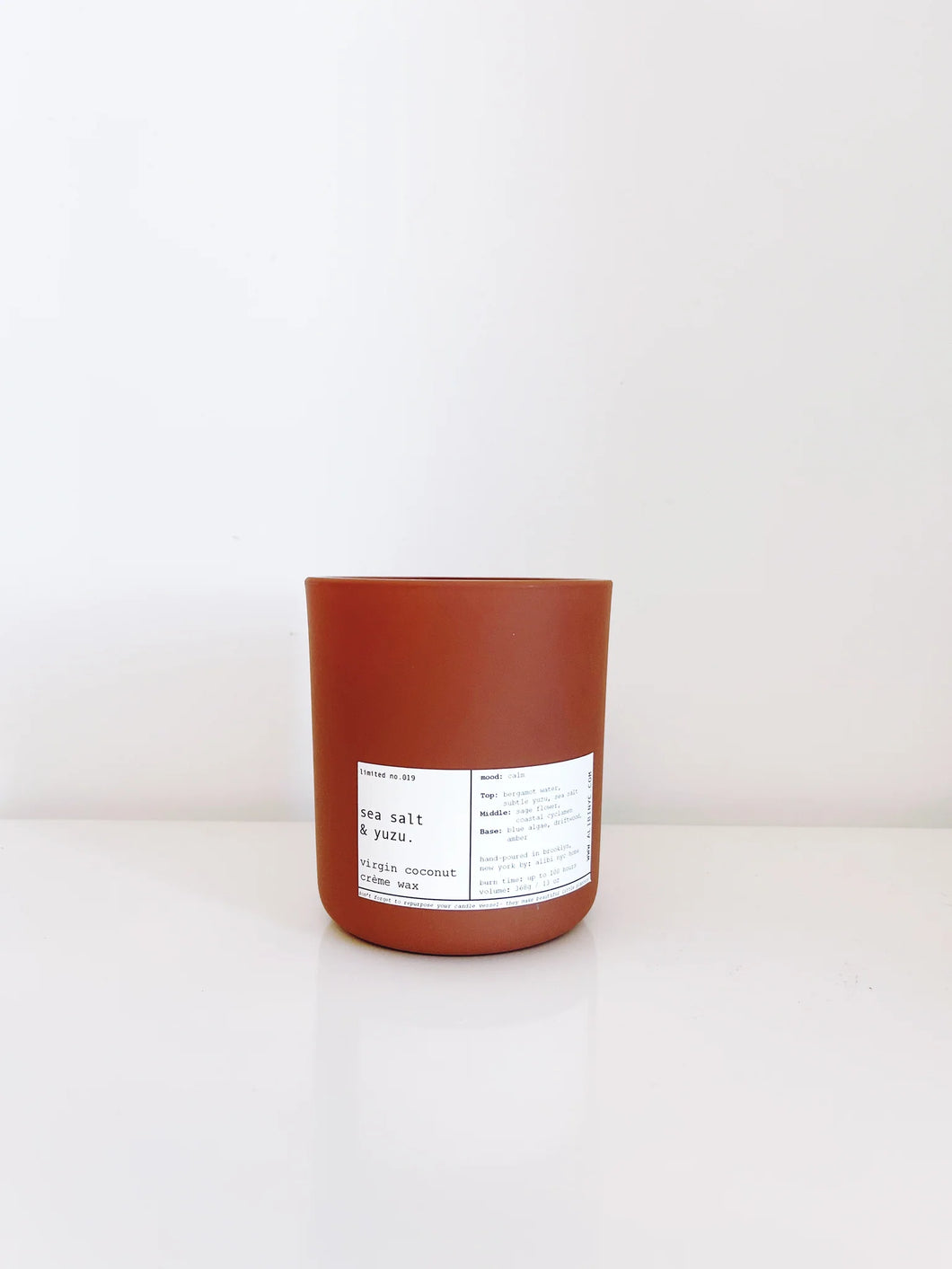 Alibi 13 oz. Candle - Sea Salt & Yuzu