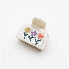 Load image into Gallery viewer, Eco Flowers in Bloom Hair Claw Clip
